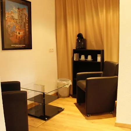 Fe Wo Am Alten Rathaus Andernach Room photo